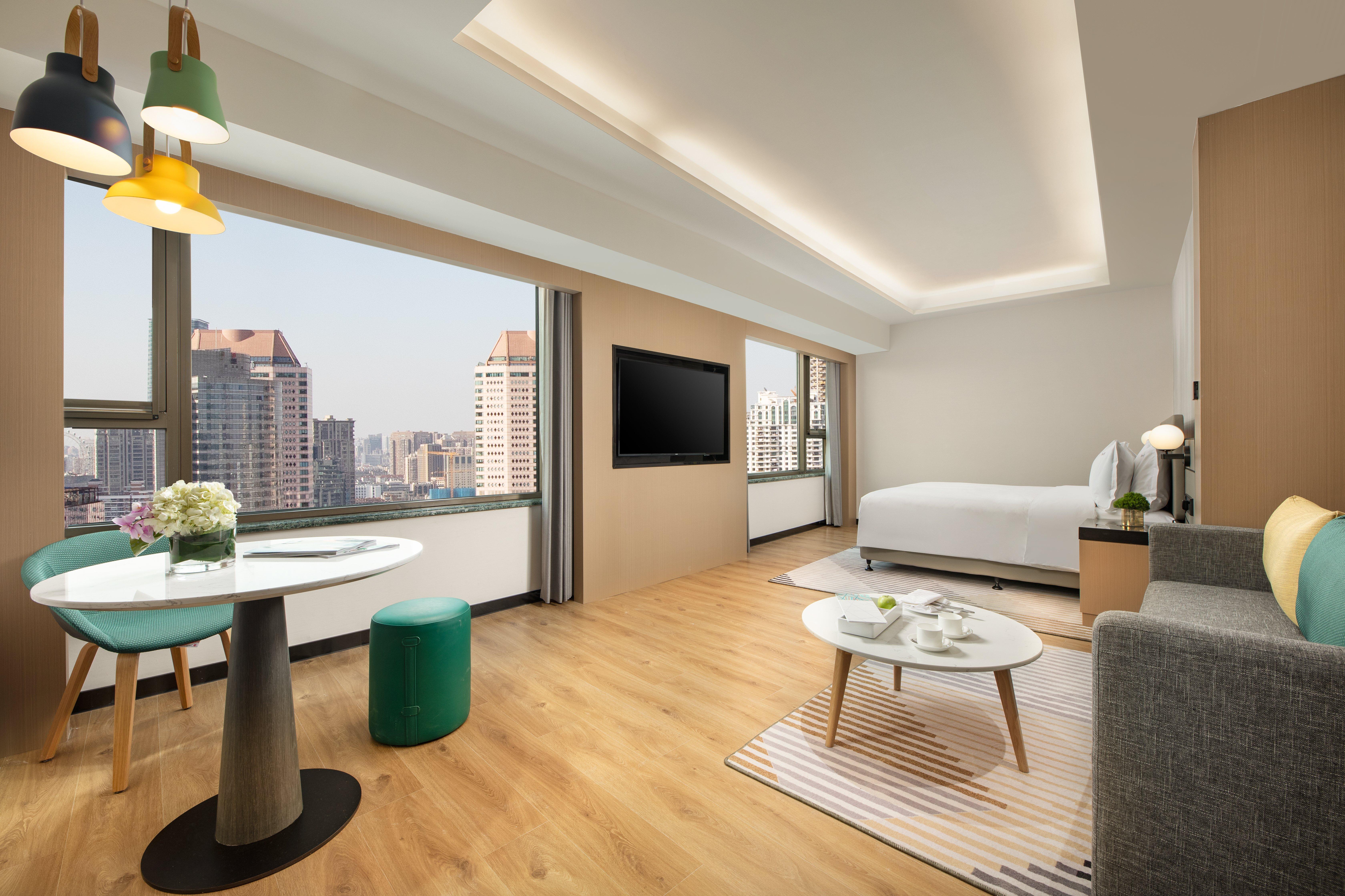 Holiday Inn Shanghai Nanjing Road By Ihg Exterior foto Deluxe Suite