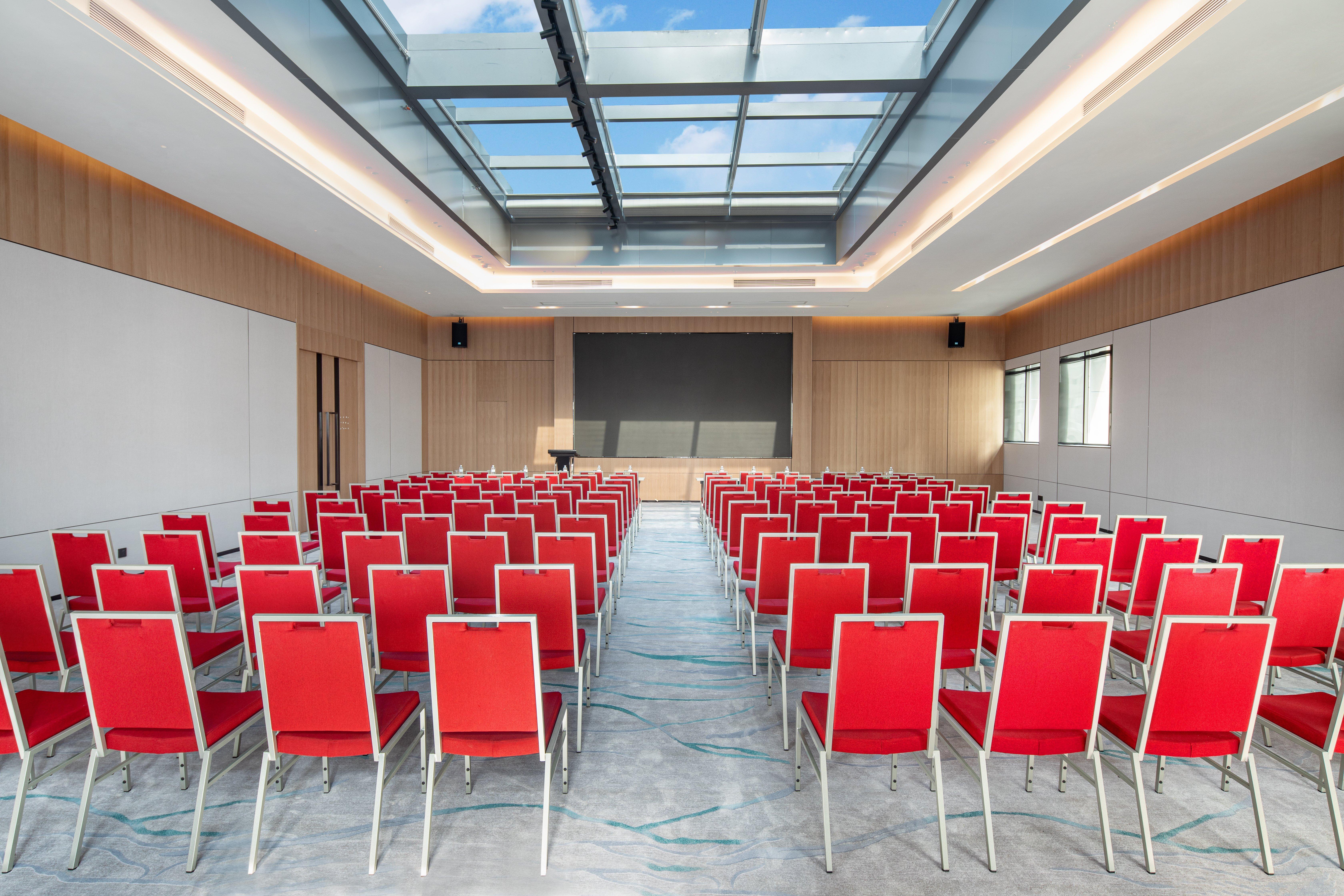 Holiday Inn Shanghai Nanjing Road By Ihg Exterior foto The Auditorium